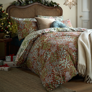 Laura Ashley Crossdale Christmas Berries Festive Red Duvet Cover Set